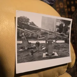 Fotografie, tunuri antiaeriene navale, vedere laterala