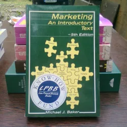 Marketing. An introductory text - Michael J. Baker  (Marketing. Un text introductiv)