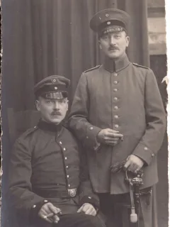 Fotografie sub forma de carte postala din perioada interbelica