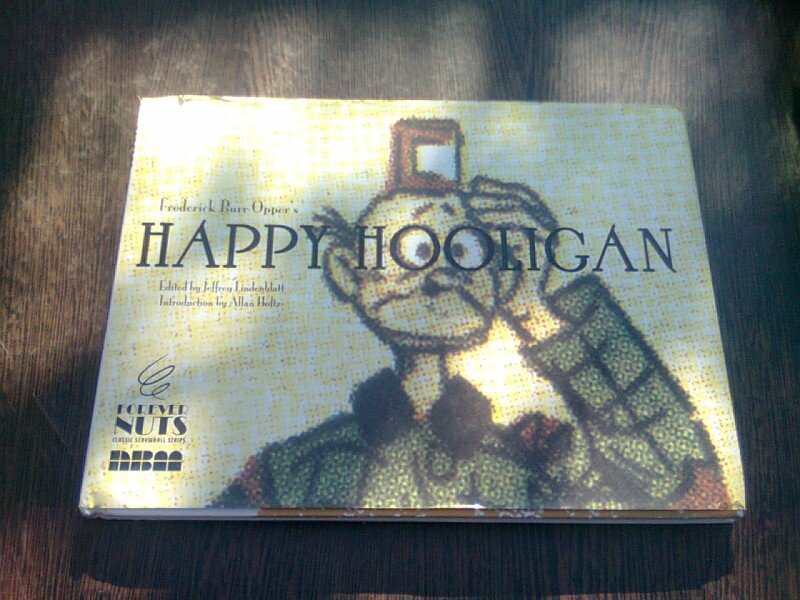 -FREDERICK BURR OPPER'S HAPPY HOOLIGAN  (CARTE CU BENZI DESENATE, TEXT IN LIMBA ENGLEZA)