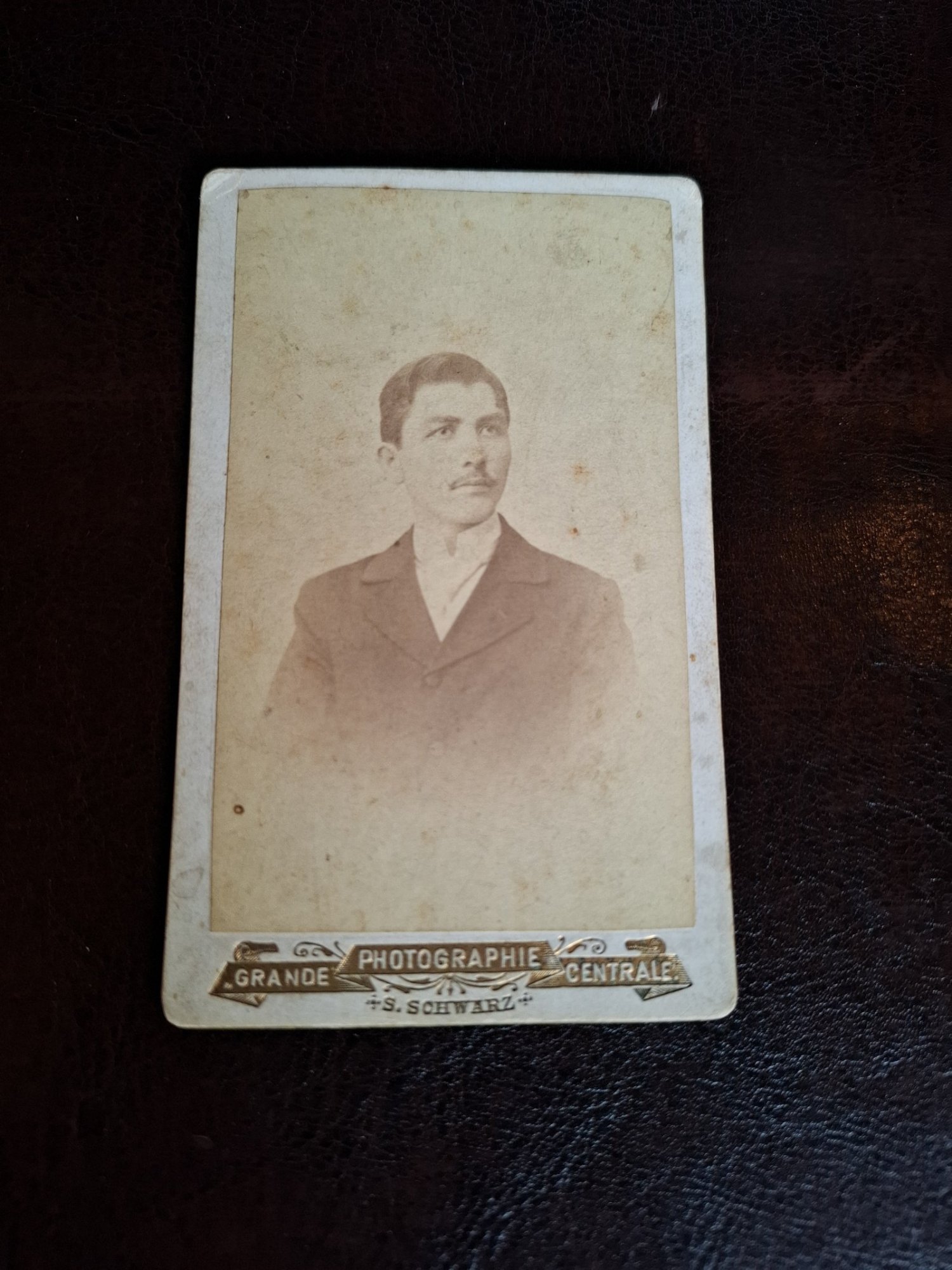 Fotografie tip CDV , Portret barbat , alb negru - Grande Centrale Photographie