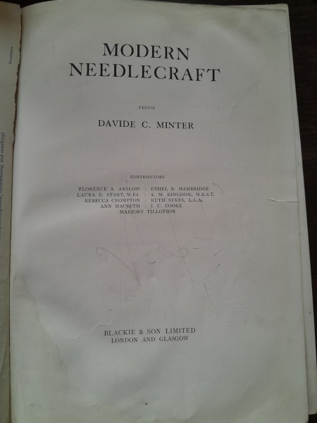 MODERN NEEDLECRAFT - DAVIDE C. MINTER  (CARTE DE CROITORIE)