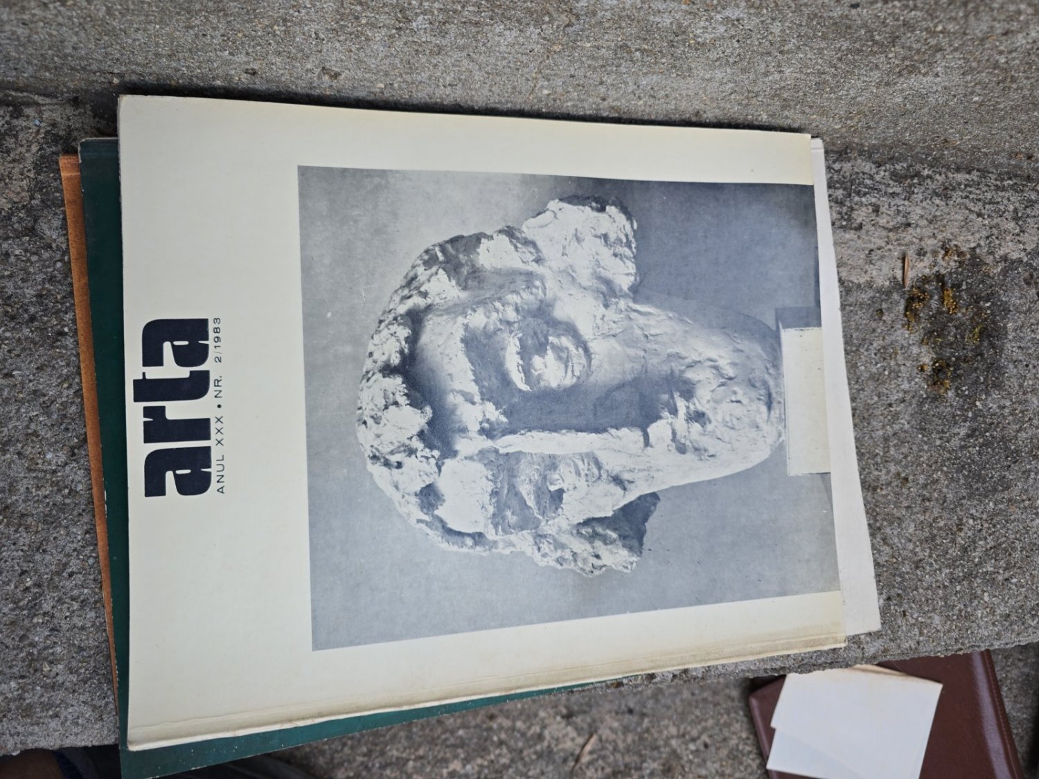 Arta nr.2/1983 Revista a Uniunii Artistilor Plastici din Republica Socialista Romania Vasile Dragut (red. sef)