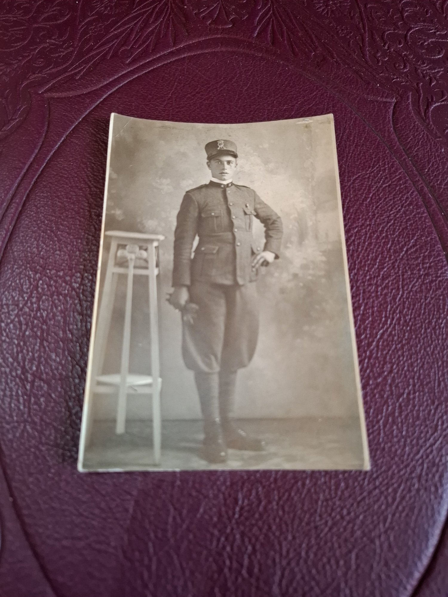 fotografie tip carte postala , Militar in uniforma , alb negru - necirculata
