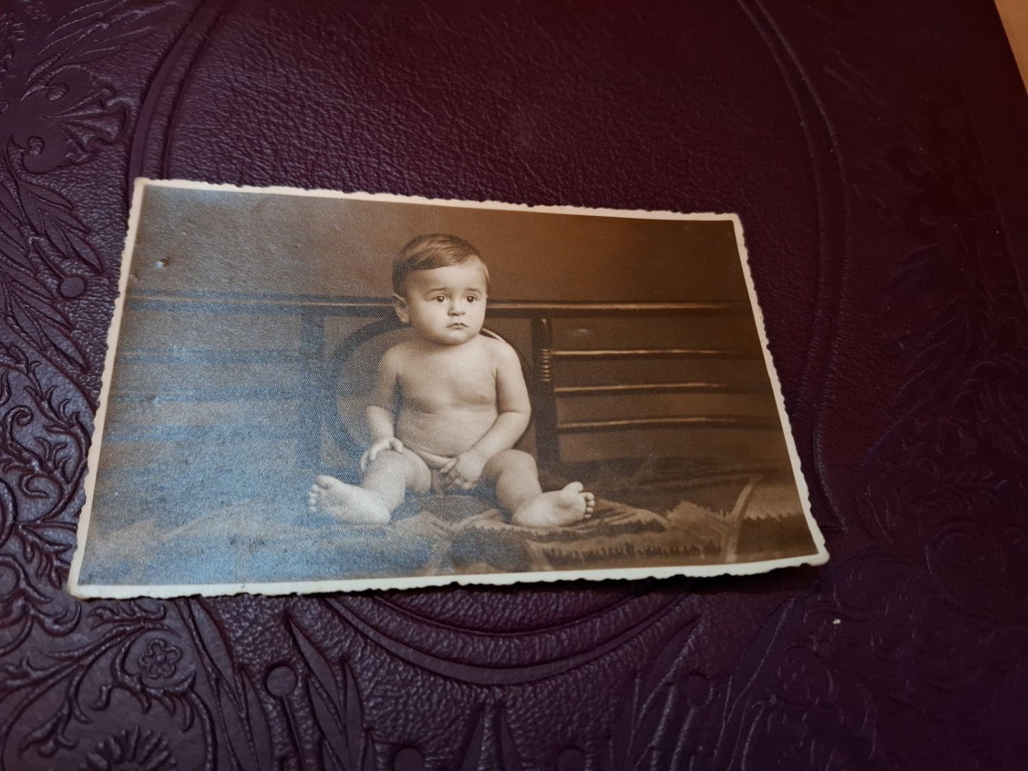 Fotografie tip carte postala, Copil mic, alb negru - circulata, 1939