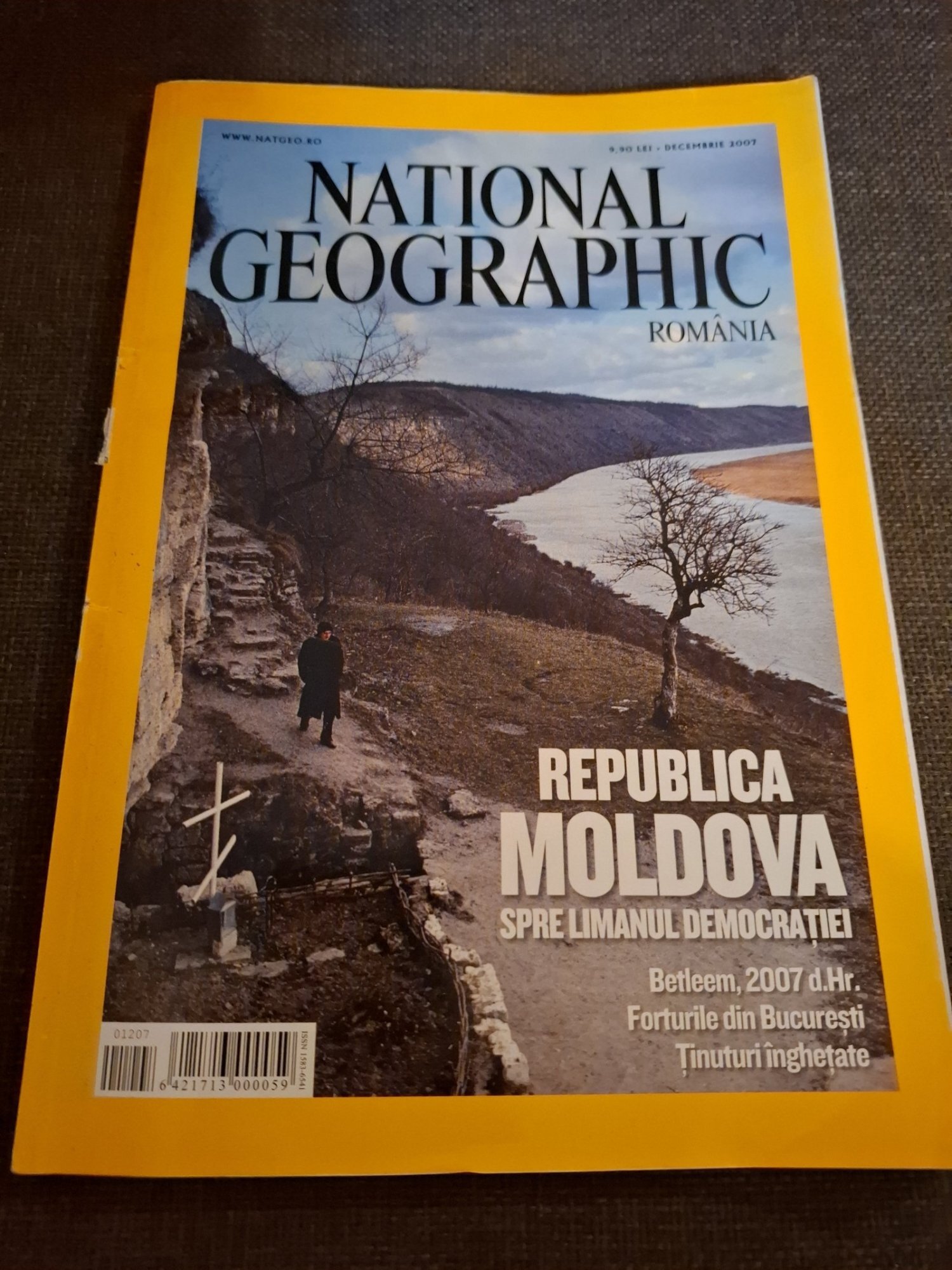 Republica Moldova - National Geographic,Decembrie 2007