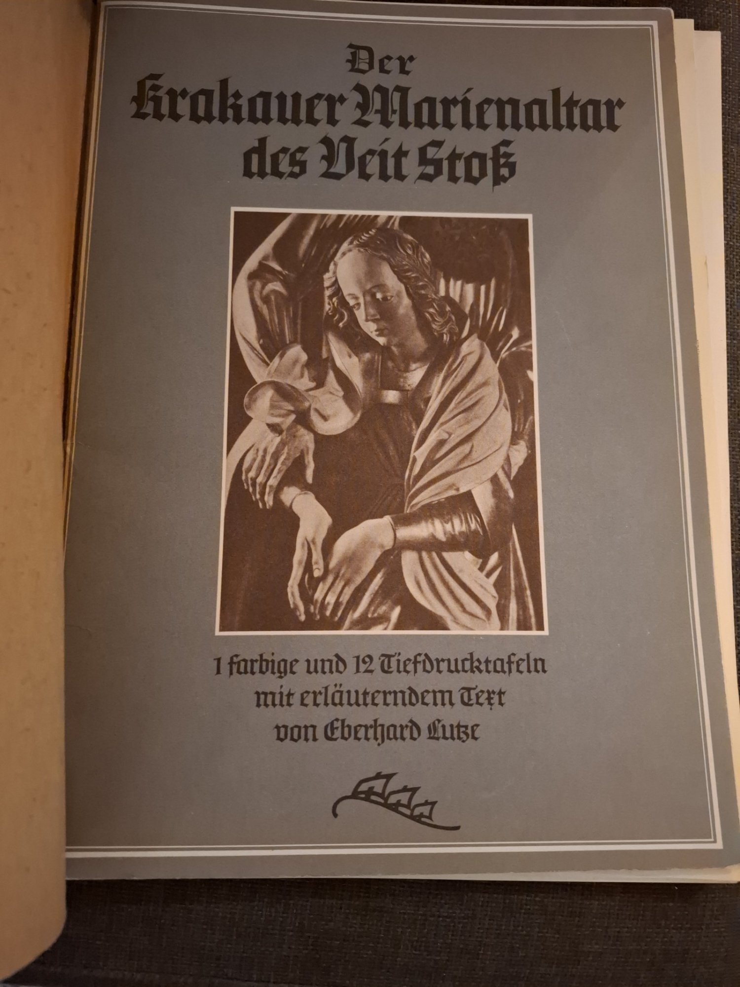 Der Krakauer Marienaltar des Veit Stoss (Cu Semnatura lui Dragos Morarescu) - (Altarul Mariei din Cracovia de Veit Stoss)