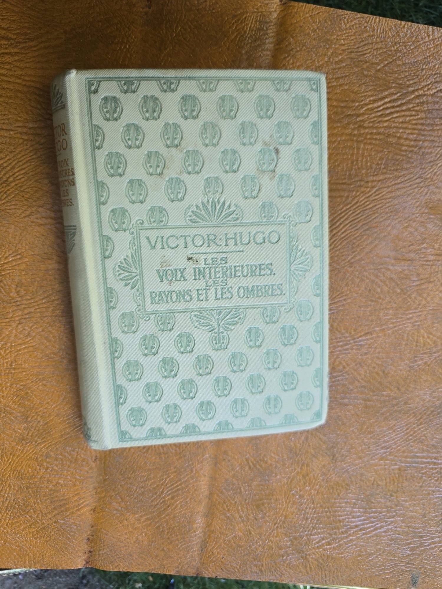 Les Voix intérieures. Les rayons et les ombres - Victor Hugo
