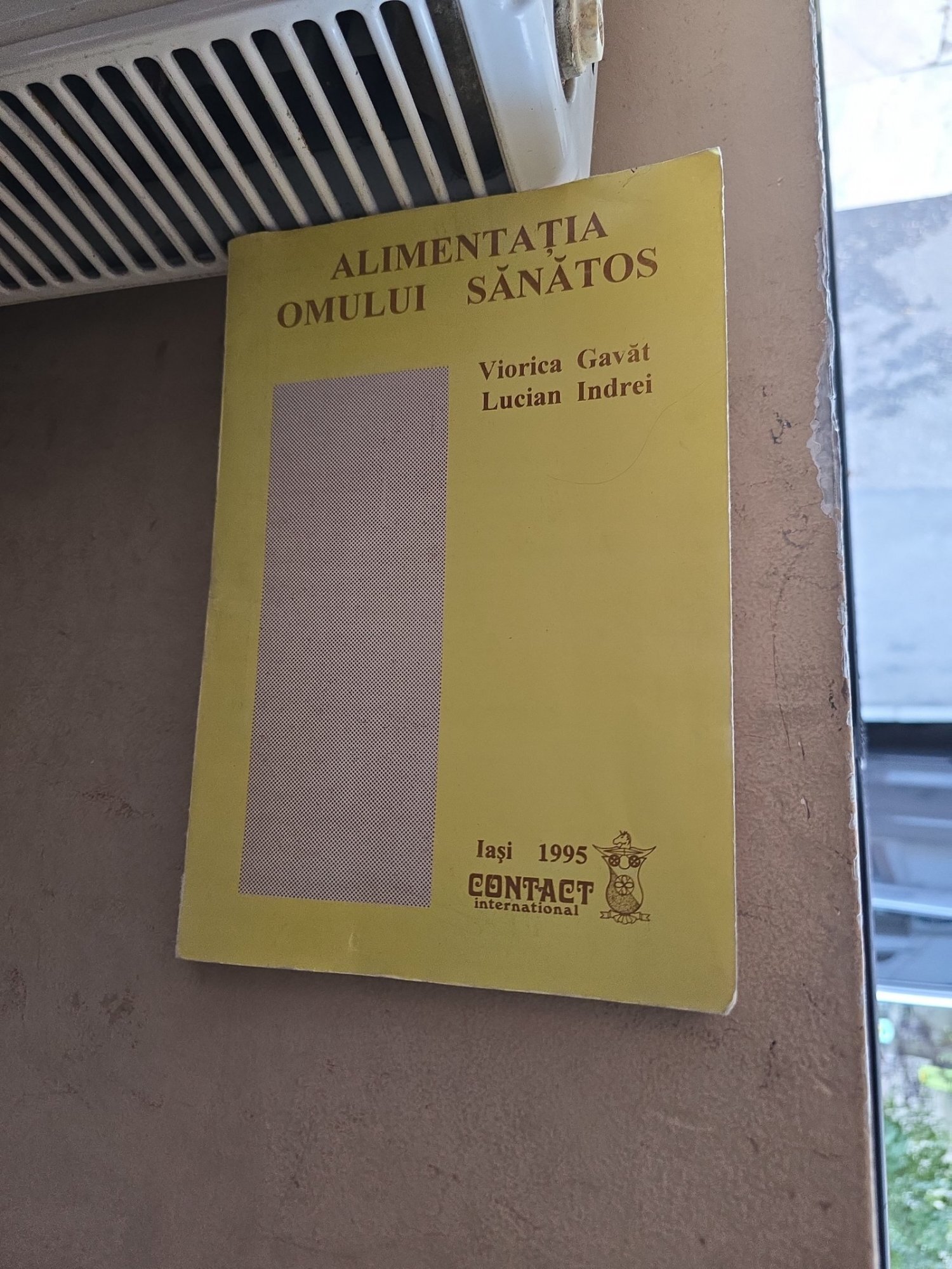 Alimentația omului sănătos - Viorica Gavăt, Lucian Indrei