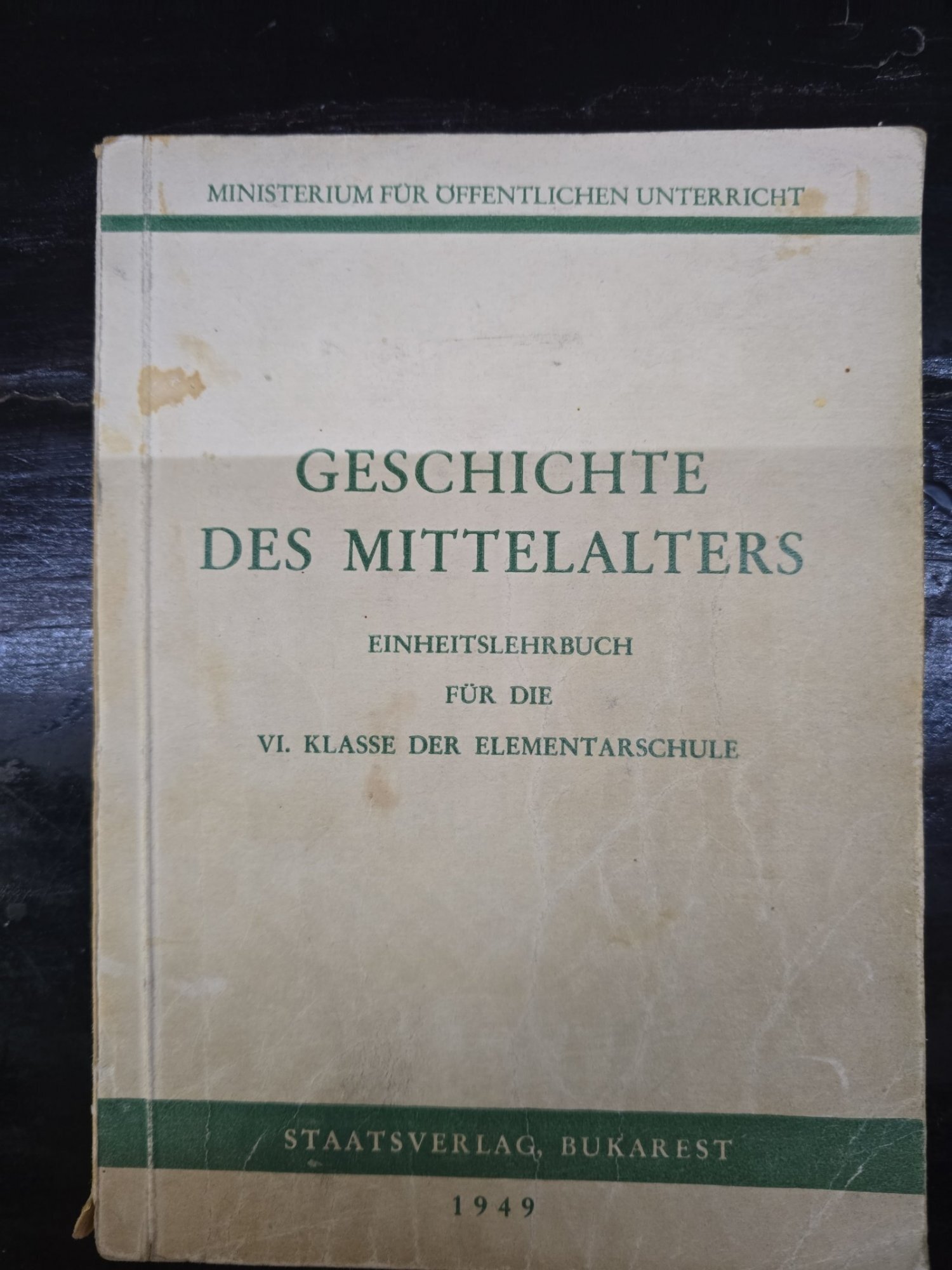 Geschichte des Mittelalters - Ministeriul pentru Învatamant Public