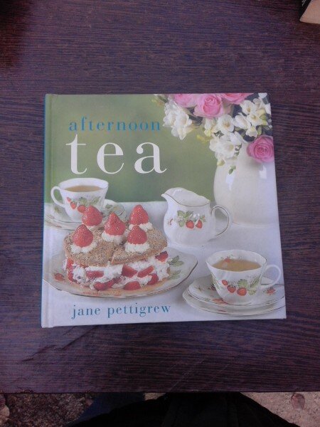 Afternoon tea - Jane Pettigrew  (carte in limba engleza)