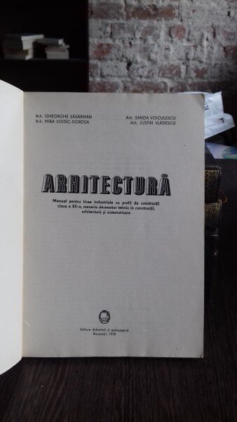 ARHITECTURA - I. GALESEANU   MANUAL CALASA A XII-A