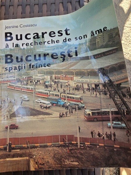 Bucuresti, spatii frinte - Jeanine Costescu  cartierul Uranus