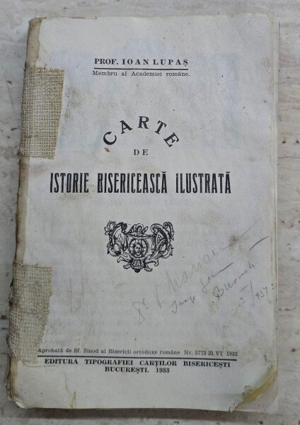 CARTE DE ISTORIE BISERICEASCA ILUSTRATA - IOAN LUPAS