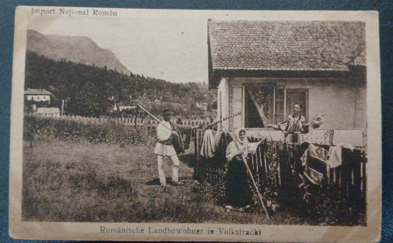 Carte postala, Locuitori ai satelor românești în costume populare, inceput de secol XX