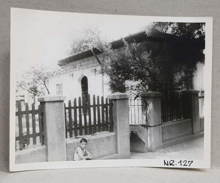 CASA DEMOLATA , STR, SEBASTIAN NR. 127 , BUCURESTI, FOTOGRAFIE MONOCROMA, PE HARTIE LUCIOASA , ANII '70 - '80