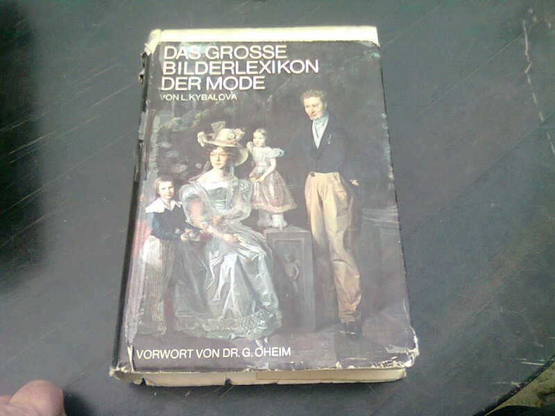 DAS GROSSE BILDERLEXIKON DER MODE - VON L. KYBALOVA  (CARTE IN LIMBA GERMANA)
