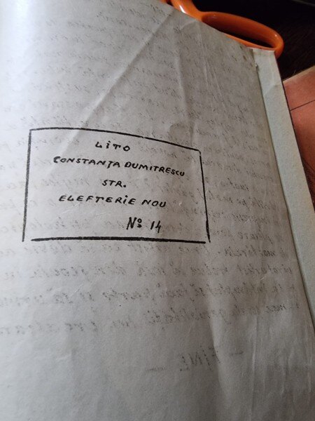 Din seminarul de Literatura Romana - M. Dragomirescu (manuscris - cu dedicatie de la M. Gregorian)
