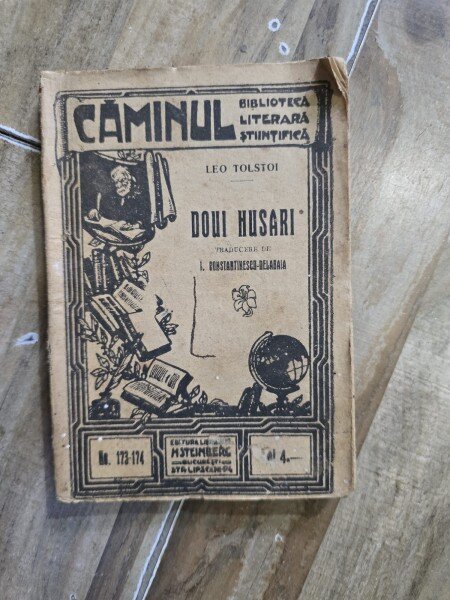 DOUI HUSARI - LEO TOLSTOI