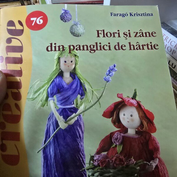 Flori si zane din panglici de hartie - Farago Krisztina