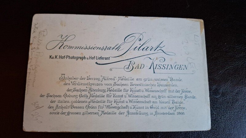 Fotografie Cabinet Femeie alb/negru - Kommissionsralh Pilark