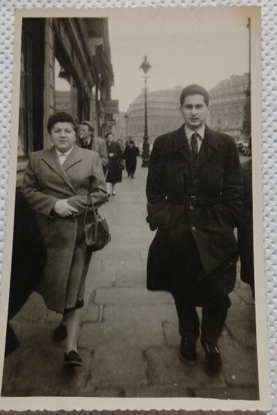 Fotografie, Olguta si Ninel Sisesti la Paris, perioada interbelica