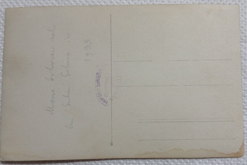 Fotografie tip Carte postala, Femeie in costum popular romanesc, 1933