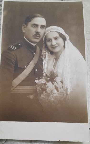 Fotografie tip carte postala, miltar cu sotia, la nunta, 1932