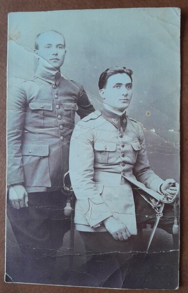 Fotografie tip carte postala, necirculata, doi militari, perioada interbelica