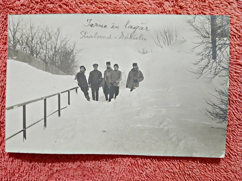 Fotografie tip carte postala, prizonieri, iarna in Lagar Dänholm-Stralsund, primul razboi mondial 1916-1918