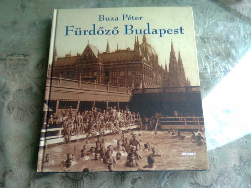 FURDOZO BUDAPEST - BUZA PETER  (CARTE IN LIMBA MAGHIARA)