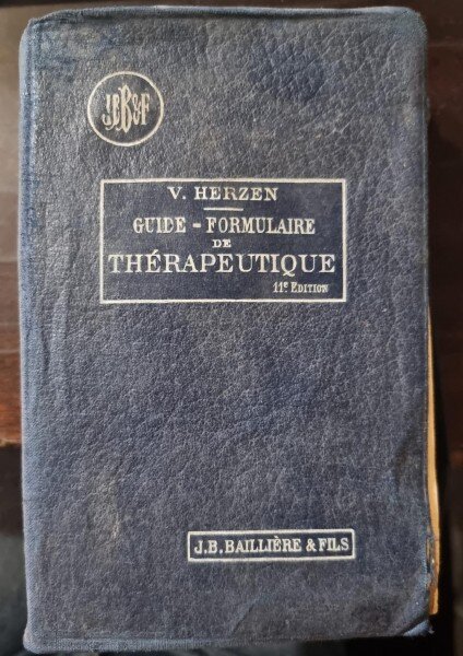 Guide formulaire de thérapeutique 11e edition - V. Herzen
