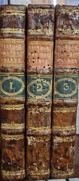 Histoires des Révolutions Célèbres qui ont changé la face des Empires (Set complet 3 volume, Lyon, 1796) // lucrare publicată anonim în această ediție de Lyon, atribuită istoric autorului Duport du Tertre