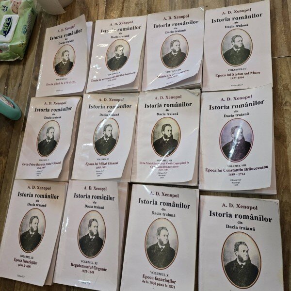 Istoria romanilor din Dacia traiana (12 volume)