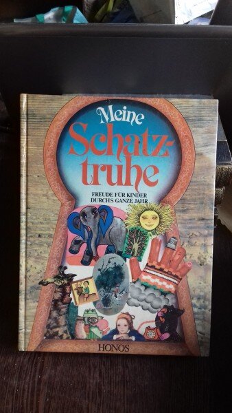 MEINE SCHATZTRUHE  (COMORILE MELE)