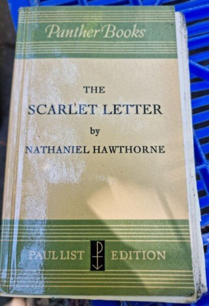 Nathaniel Hawthorne - The Scarlet Letter