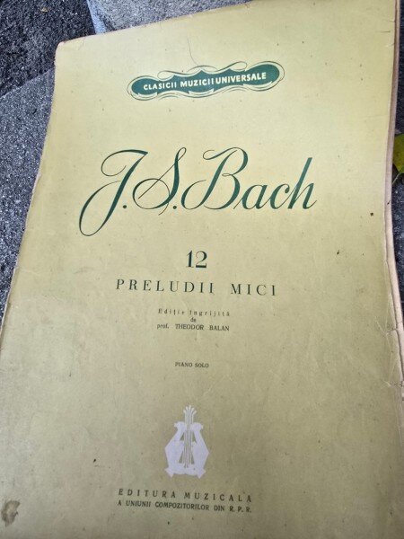 Partitura, 12 preludii mici - J.S. Bach