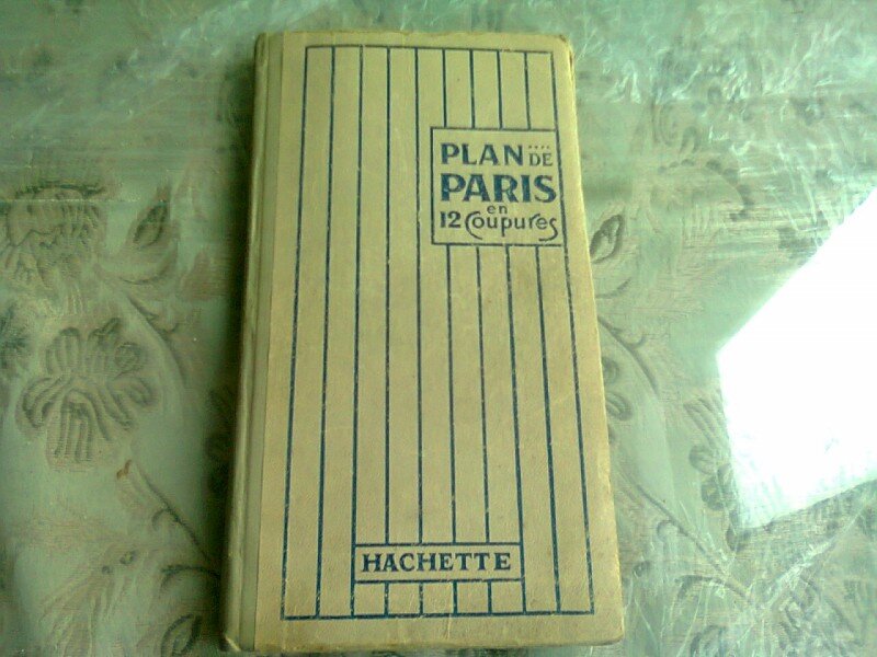 PLAN DE PARIS EN 12 COUPURES   (CARTE IN LIMBA FRANCEZA)