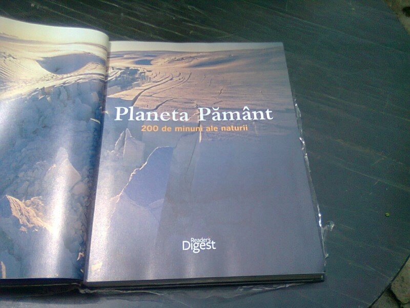 Planeta Pamant 200 de minuni ale naturii Britta Danger, Peter Gobel, Roland Knauer, Stefan Nickels, Inga Richter, Kerstin Viering