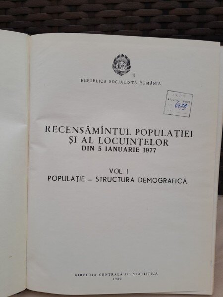 RECENSAMANTUL POPULATIEI SI LOCUINTELOR DIN 5 IANUARIE 1977  VOL.I