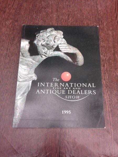 The International  fine Art and Antique Dealers show, 1995  (text in limba engleza)