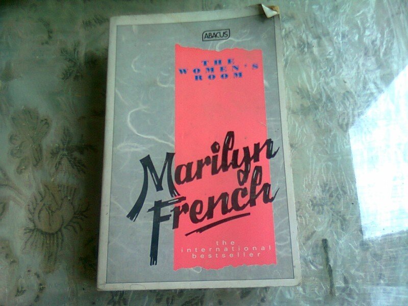 The women's room - Marilyn French  (camera femeilor)
