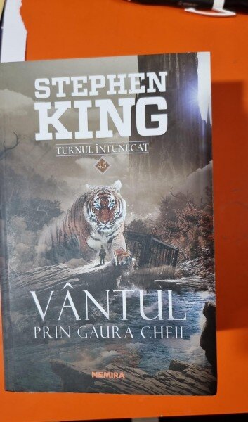 Turnul intunecat. Vantul prin gaure cheii - Stephen King