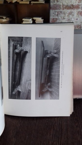 WOHNUNGSKULTUR UND MÖBEL DER ITALIENISCHEN RENAISSANCE - FRIDA SCHOTTMULLER (MOBILER DE APARTAMENT, IN ITALIA, EPOCA RENSTERII)