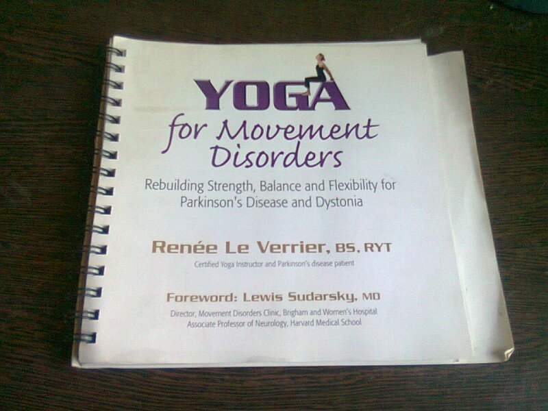 YOGA FOR MOVEMENT DISORDERS - RENEE LE VERRIER  (CARTE IN LIMBA ENGLEZA)