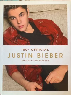100% official Justin Bieber (carte in engleza)