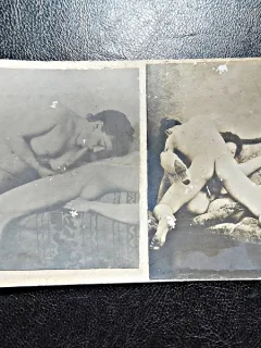 2 fotografii vechi, cca 1900, cu tema erotica, lipite pe carton