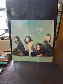Vinil Free -Fire and Water