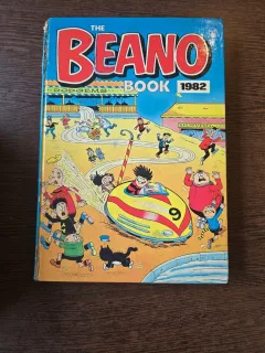 The Beano Book 1982 - carte benzi desenate in engleza