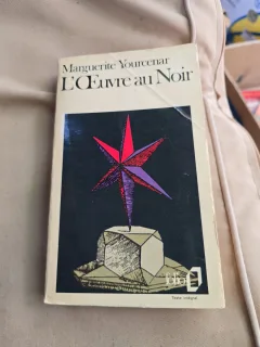 LŒuvre au Noir - Marguerite Yourcenar